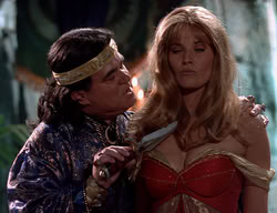 extant_XenaWarriorPrincess_2x11-HereSheComesMissAmphipolis_03121