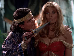 extant_XenaWarriorPrincess_2x11-HereSheComesMissAmphipolis_03123