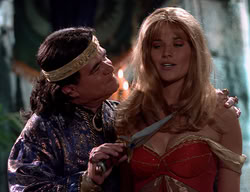 extant_XenaWarriorPrincess_2x11-HereSheComesMissAmphipolis_03127