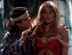 extant_XenaWarriorPrincess_2x11-HereSheComesMissAmphipolis_03130