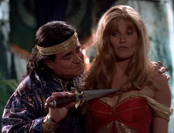 extant_XenaWarriorPrincess_2x11-HereSheComesMissAmphipolis_03141