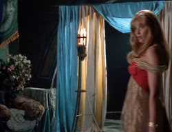 extant_XenaWarriorPrincess_2x11-HereSheComesMissAmphipolis_03147
