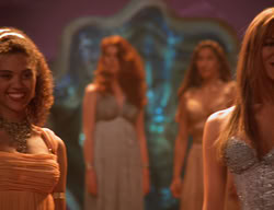extant_XenaWarriorPrincess_2x11-HereSheComesMissAmphipolis_03233