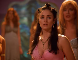 extant_XenaWarriorPrincess_2x11-HereSheComesMissAmphipolis_03295