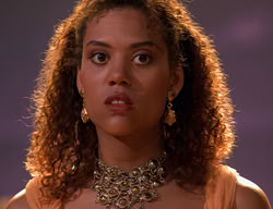 extant_XenaWarriorPrincess_2x11-HereSheComesMissAmphipolis_03372