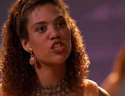 extant_XenaWarriorPrincess_2x11-HereSheComesMissAmphipolis_03385