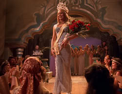 extant_XenaWarriorPrincess_2x11-HereSheComesMissAmphipolis_03454