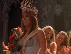 extant_XenaWarriorPrincess_2x11-HereSheComesMissAmphipolis_03502