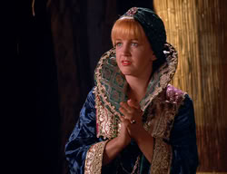 extant_XenaWarriorPrincess_2x11-HereSheComesMissAmphipolis_03521