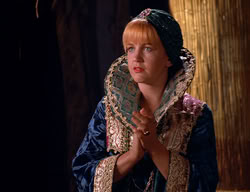 extant_XenaWarriorPrincess_2x11-HereSheComesMissAmphipolis_03524
