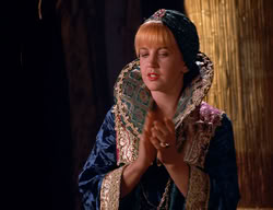 extant_XenaWarriorPrincess_2x11-HereSheComesMissAmphipolis_03525