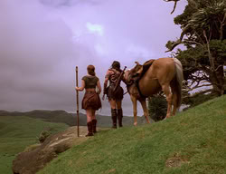 extant_XenaWarriorPrincess_2x11-HereSheComesMissAmphipolis_03569