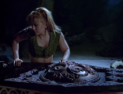 extant_XenaWarriorPrincess_2x13-TheQuest_00048