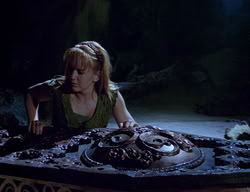 extant_XenaWarriorPrincess_2x13-TheQuest_00049