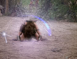 extant_XenaWarriorPrincess_2x14-ANecessaryEvil_00179