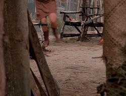 extant_XenaWarriorPrincess_2x14-ANecessaryEvil_00278