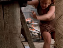 extant_XenaWarriorPrincess_2x14-ANecessaryEvil_00280