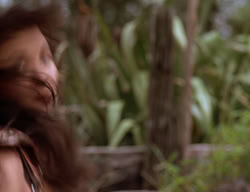extant_XenaWarriorPrincess_2x14-ANecessaryEvil_00381