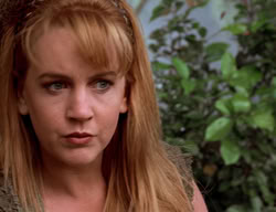 extant_XenaWarriorPrincess_2x14-ANecessaryEvil_00459