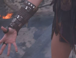extant_XenaWarriorPrincess_2x14-ANecessaryEvil_00570