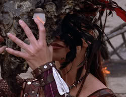extant_XenaWarriorPrincess_2x14-ANecessaryEvil_00591