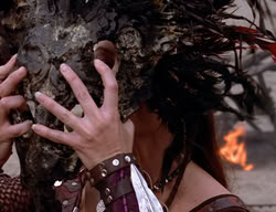 extant_XenaWarriorPrincess_2x14-ANecessaryEvil_00592
