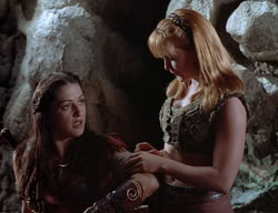 extant_XenaWarriorPrincess_2x14-ANecessaryEvil_00656