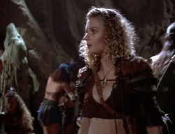 extant_XenaWarriorPrincess_2x14-ANecessaryEvil_00687