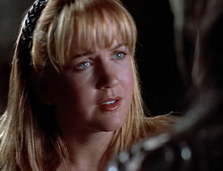 extant_XenaWarriorPrincess_2x14-ANecessaryEvil_00745