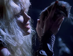 extant_XenaWarriorPrincess_2x14-ANecessaryEvil_00804