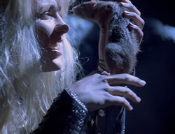 extant_XenaWarriorPrincess_2x14-ANecessaryEvil_00819