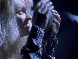 extant_XenaWarriorPrincess_2x14-ANecessaryEvil_00821