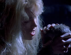 extant_XenaWarriorPrincess_2x14-ANecessaryEvil_00828