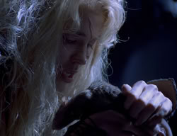 extant_XenaWarriorPrincess_2x14-ANecessaryEvil_00833