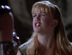 extant_XenaWarriorPrincess_2x14-ANecessaryEvil_00915