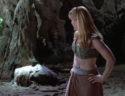 extant_XenaWarriorPrincess_2x14-ANecessaryEvil_00948