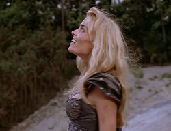 extant_XenaWarriorPrincess_2x14-ANecessaryEvil_01369