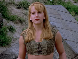 extant_XenaWarriorPrincess_2x14-ANecessaryEvil_01393