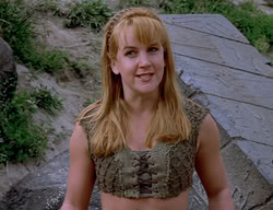 extant_XenaWarriorPrincess_2x14-ANecessaryEvil_01397