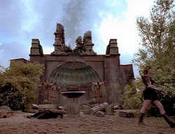 extant_XenaWarriorPrincess_2x14-ANecessaryEvil_01841