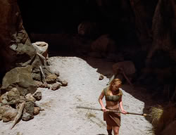 extant_XenaWarriorPrincess_2x14-ANecessaryEvil_01920