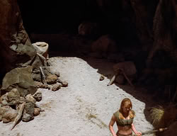 extant_XenaWarriorPrincess_2x14-ANecessaryEvil_01921