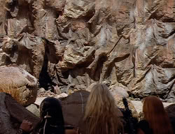 extant_XenaWarriorPrincess_2x14-ANecessaryEvil_01933