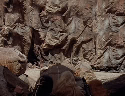 extant_XenaWarriorPrincess_2x14-ANecessaryEvil_01953