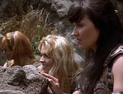 extant_XenaWarriorPrincess_2x14-ANecessaryEvil_01955