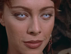 extant_XenaWarriorPrincess_2x14-ANecessaryEvil_02001