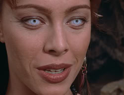 extant_XenaWarriorPrincess_2x14-ANecessaryEvil_02003