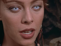 extant_XenaWarriorPrincess_2x14-ANecessaryEvil_02005