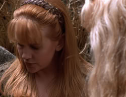 extant_XenaWarriorPrincess_2x14-ANecessaryEvil_02014