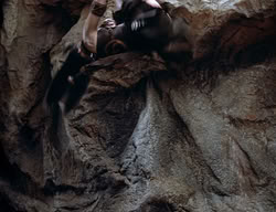 extant_XenaWarriorPrincess_2x14-ANecessaryEvil_02147